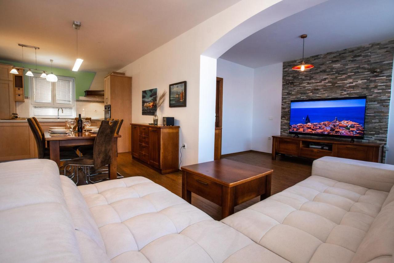 Apartments Vrenjak 2 Portorose Esterno foto